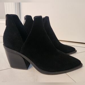 Vince Camuto Bibestie Suede Ankle Boots